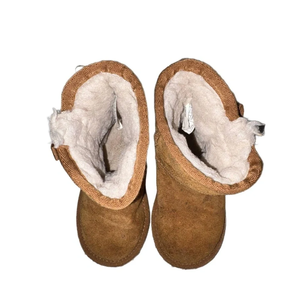 Koolaburra By UGG Toddler Size 7 Victoria Short Brown Tan Faux Fur‎ Suede Bows
